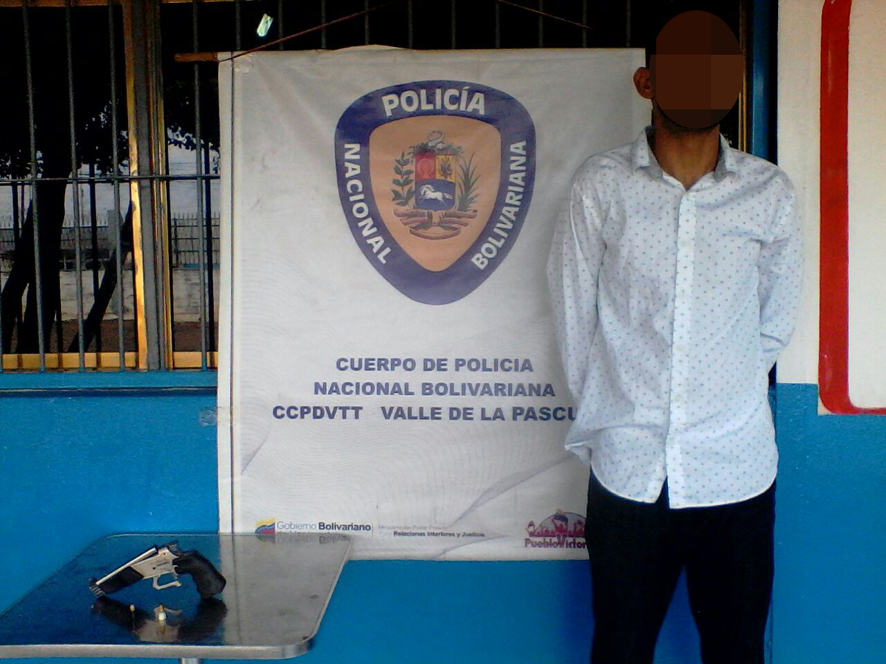 PNB le echó el guante a alias «Pinocho» portando un escopetin