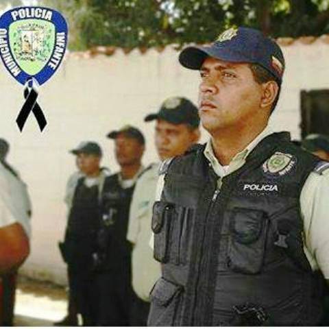 Fue despedido por sus compañeros y familiares oficial del Iapatmi asesinado