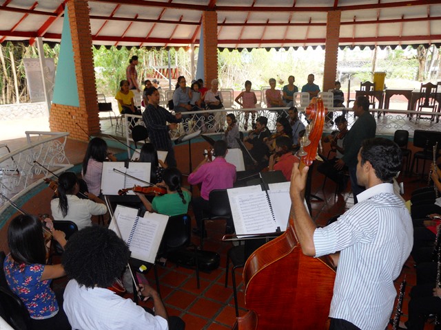 OSEG protagonizó concierto sinfónico popular junto al cantante Francisco Delgado