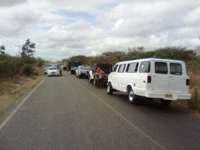 Nueva protesta en Corozal por falta de agua y la entrega de bolsas Clap