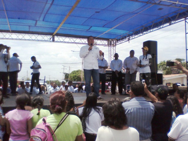 Pastor Javier Bertucci compartió con vallepascuenses en Mega Jornada Social