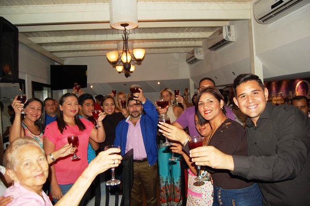 [:es]Reinauguran área de restaurant de Tasca El Patio[:]