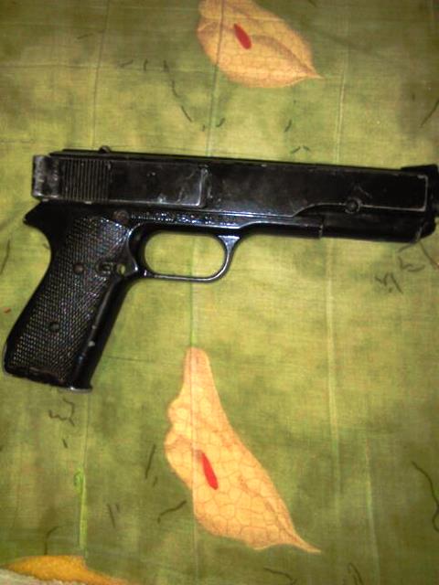 Capturado sujeto cuando perpetraba un robo en una licorería de La Pascua