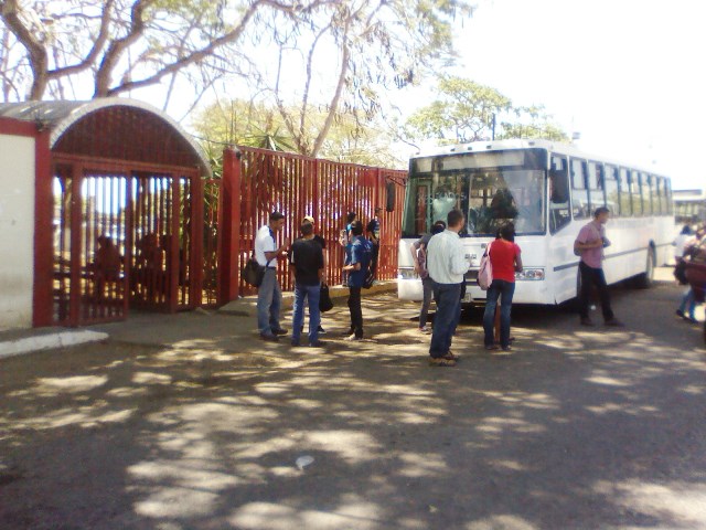 Trabajadores del IUT de los Llanos exigen uniformes, HCM, equipos de trabajo y seguridad