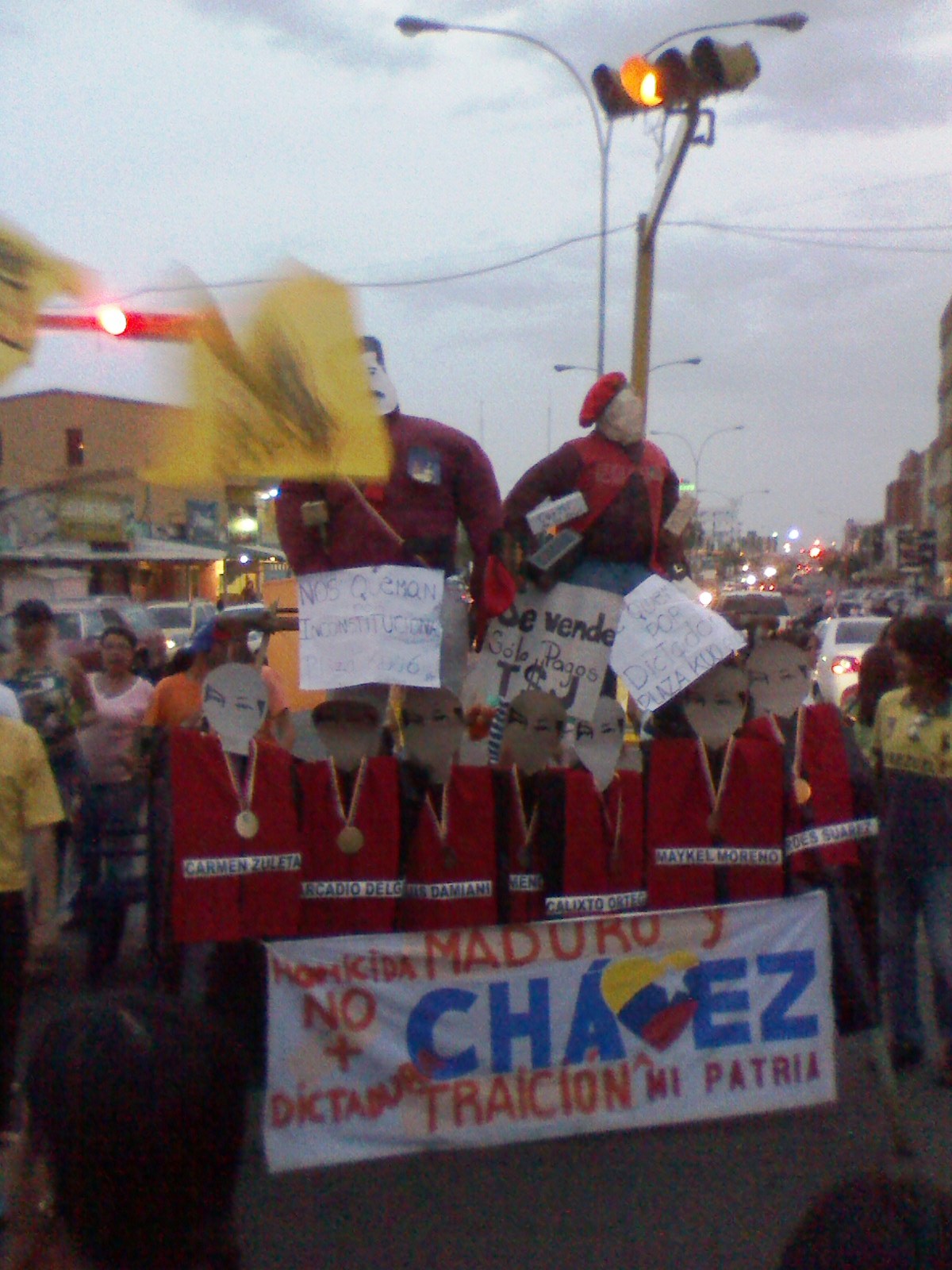 Vallepascuenses realizaron la tradicional quema de Judas