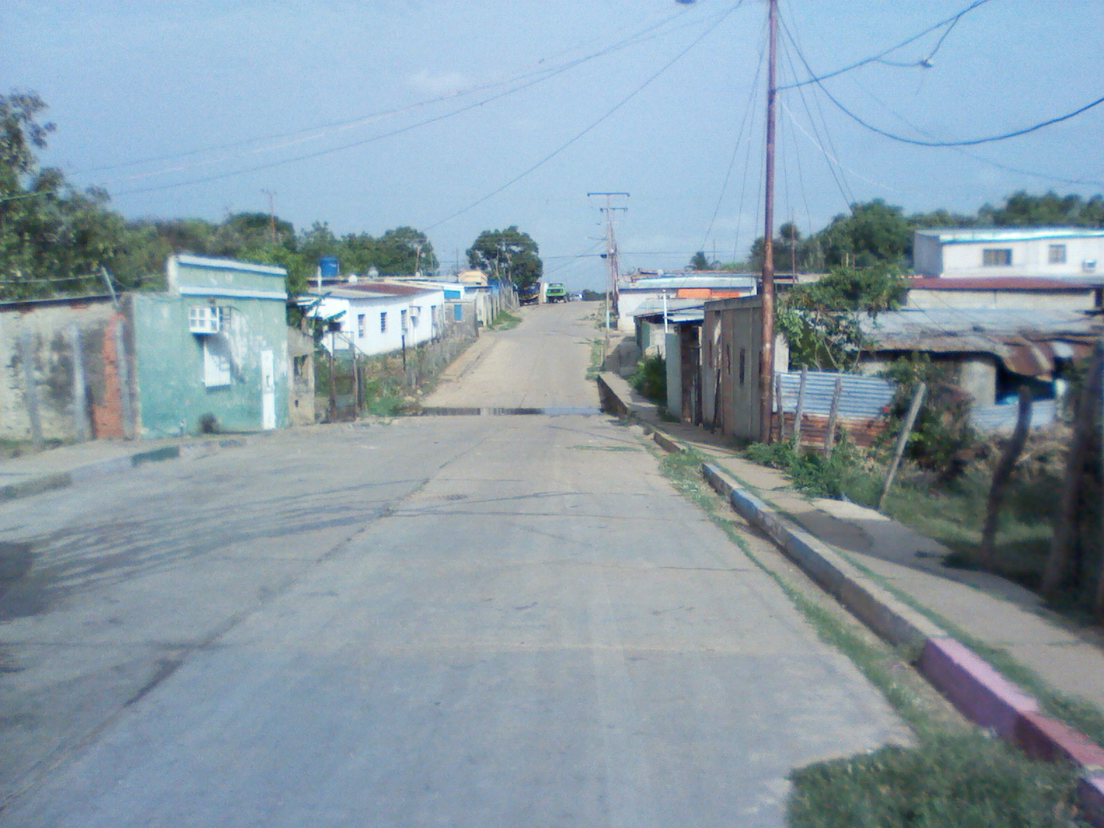 Pareja de niños de 7 y 11 años mantienen azotado el sector 5 de Julio