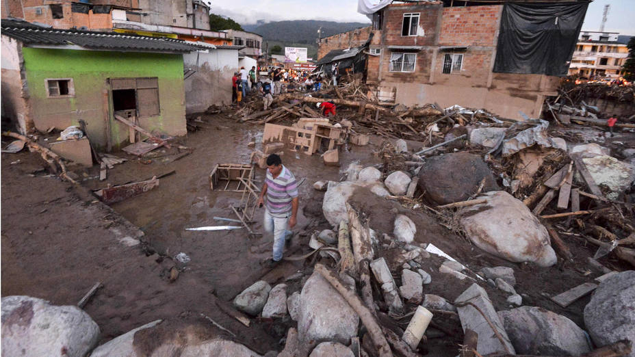Desbordamiento de tres ríos, ocasiona tragedia natural en Colombia