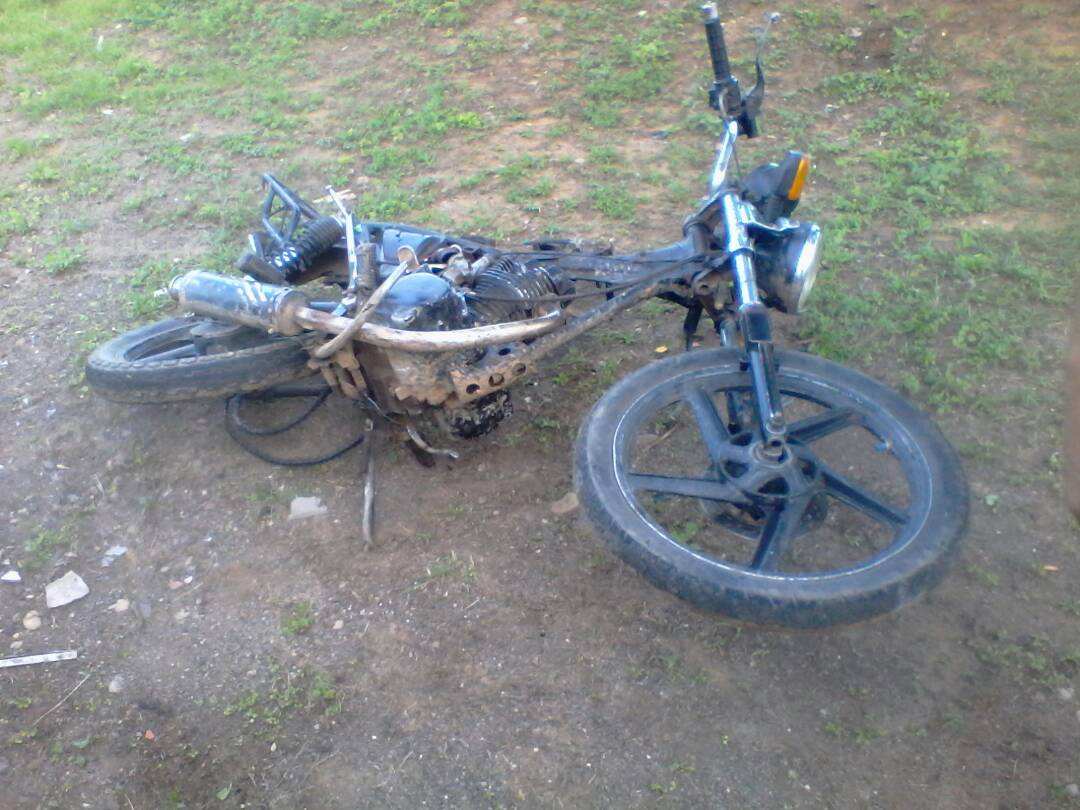 [:es]Carro que se dio a la fuga mato a un motorizado en la salida a El Socorro[:]