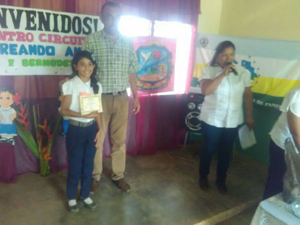 [:es]Escuelas del Circuito 12 daserrolló conversatorio sobre la Constituyente[:]