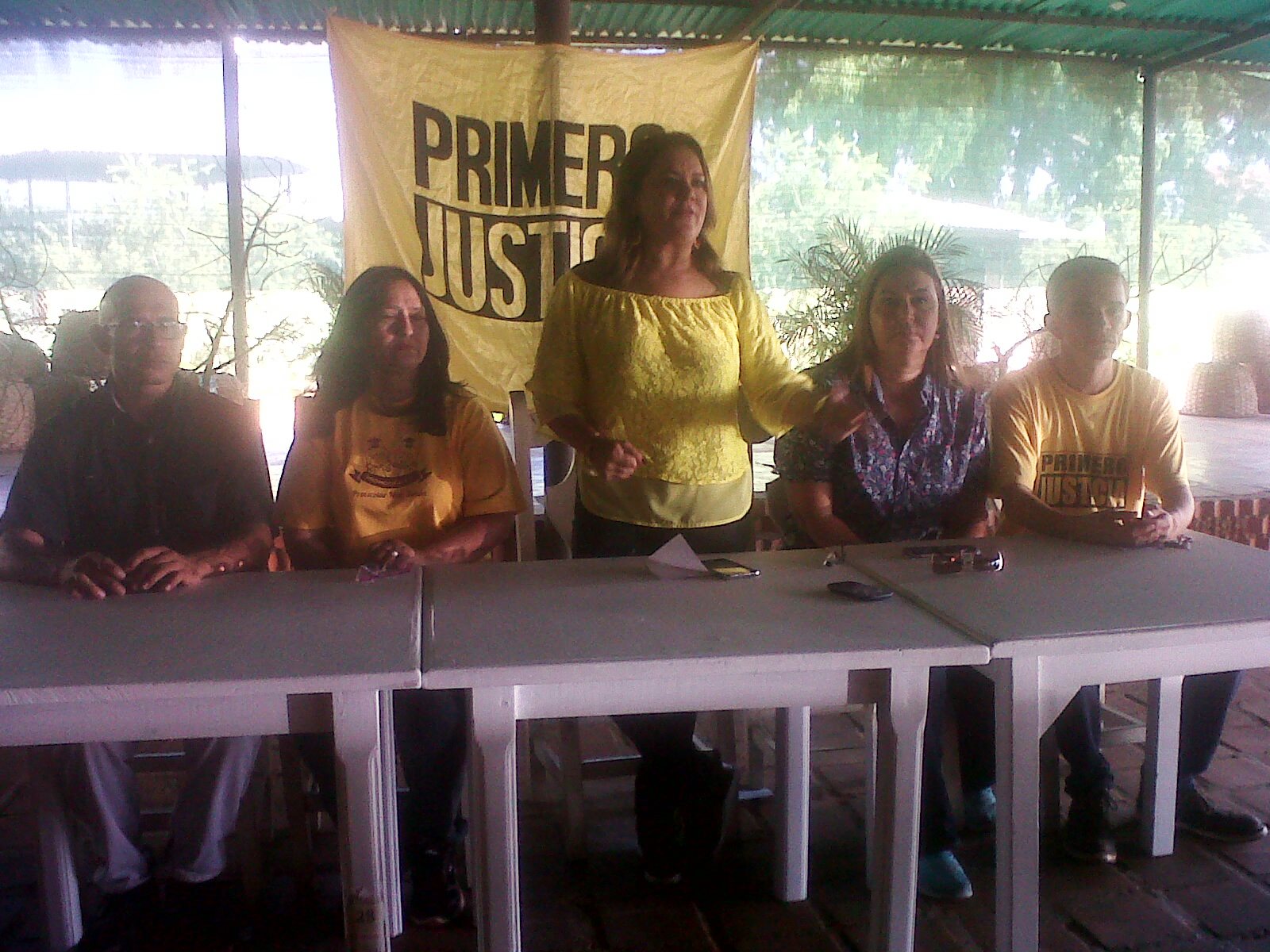 [:es]Rechazan imposición de Conatel de no transmitir Consulta Popular del 16-J[:]