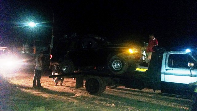 [:es]Volcaron en la avenida Las Industrias y resultaron heridos[:]