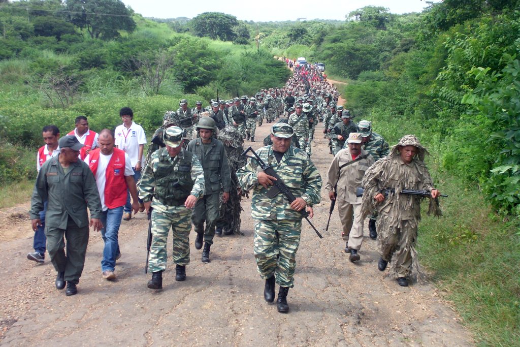 [:es]En La Pascua realizaron maniobra militar «Soberanía Bolivariana 2017″[:]