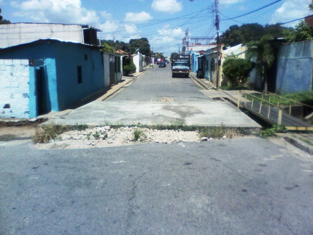 [:es] Amplían canal de desagüe del puente ubicado en el sector El Martillo[:]