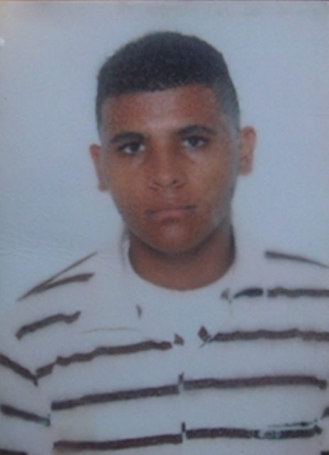 [:es]Hombre fue abatido en el caserío “El Corozo”[:]