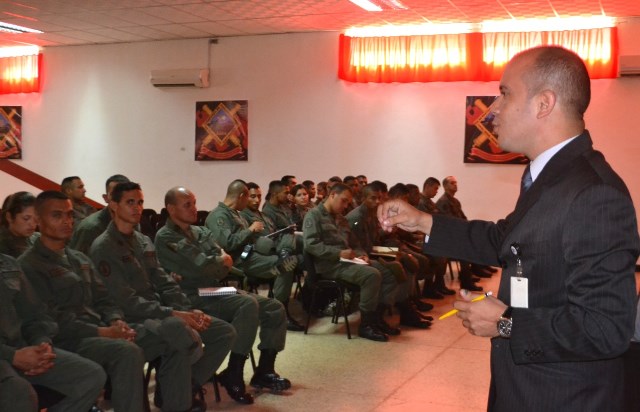 [:es]Realizan taller sobre delitos electorales[:]