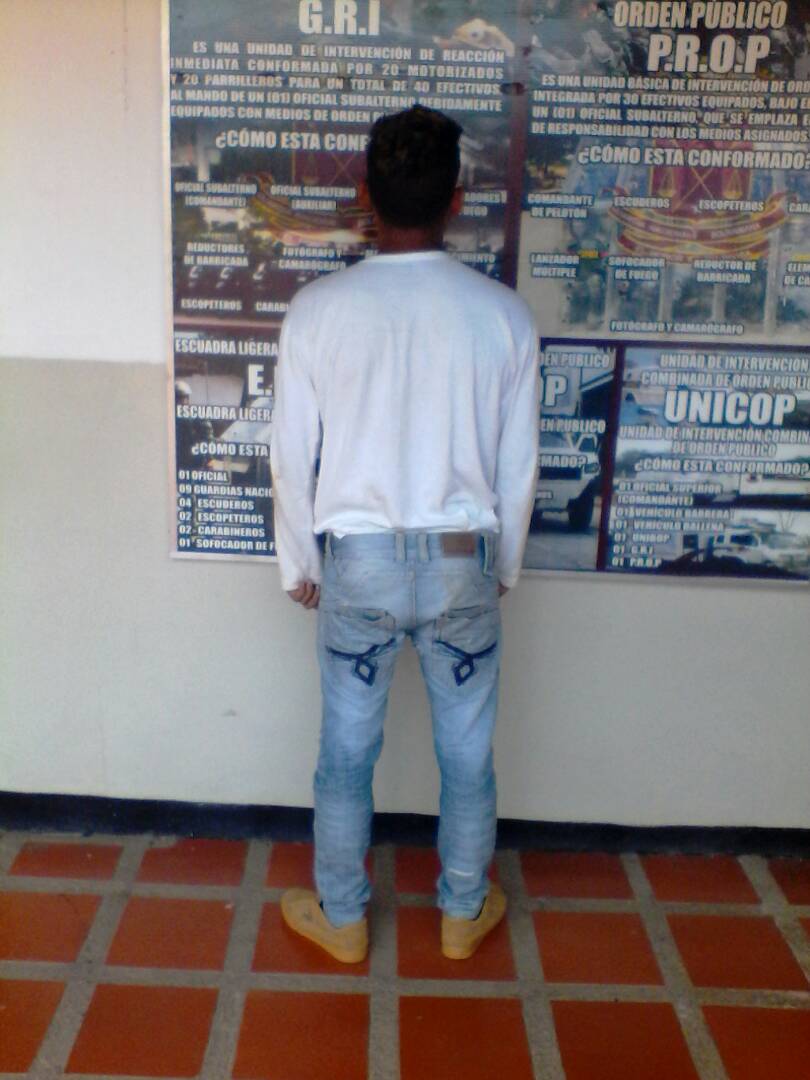 [:es]Pillaron a dos prófugos de la justicia[:]