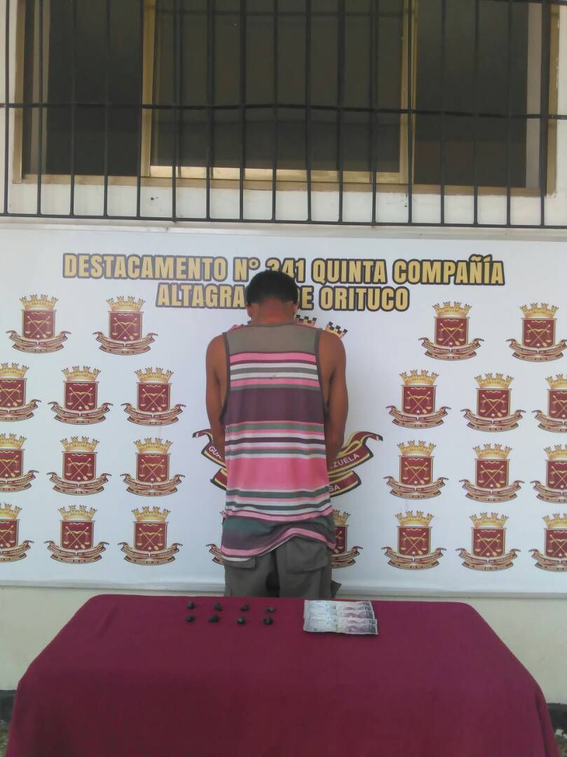 [:es]Capturaron a microtraficante[:]