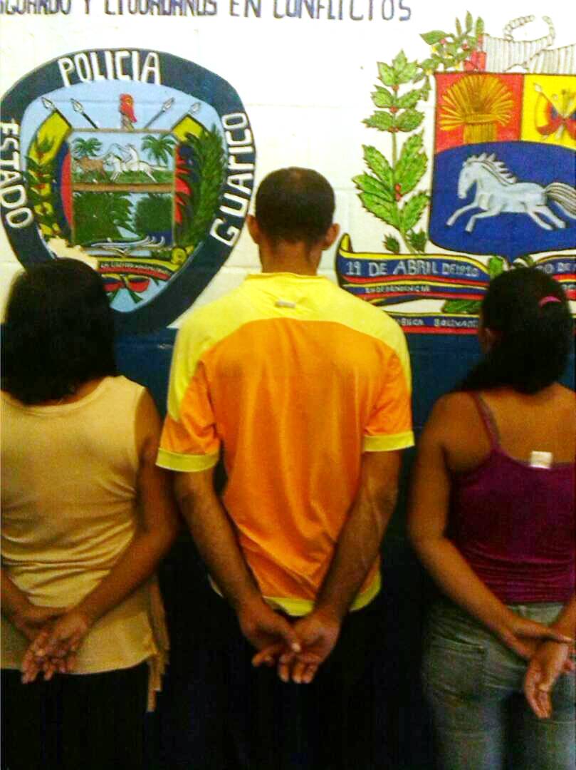 [:es]Presos por golpear a un abuelo[:]