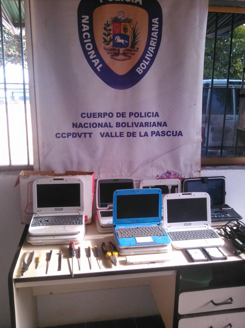 [:es]Capturaron menores con Canaimas robadas[:]