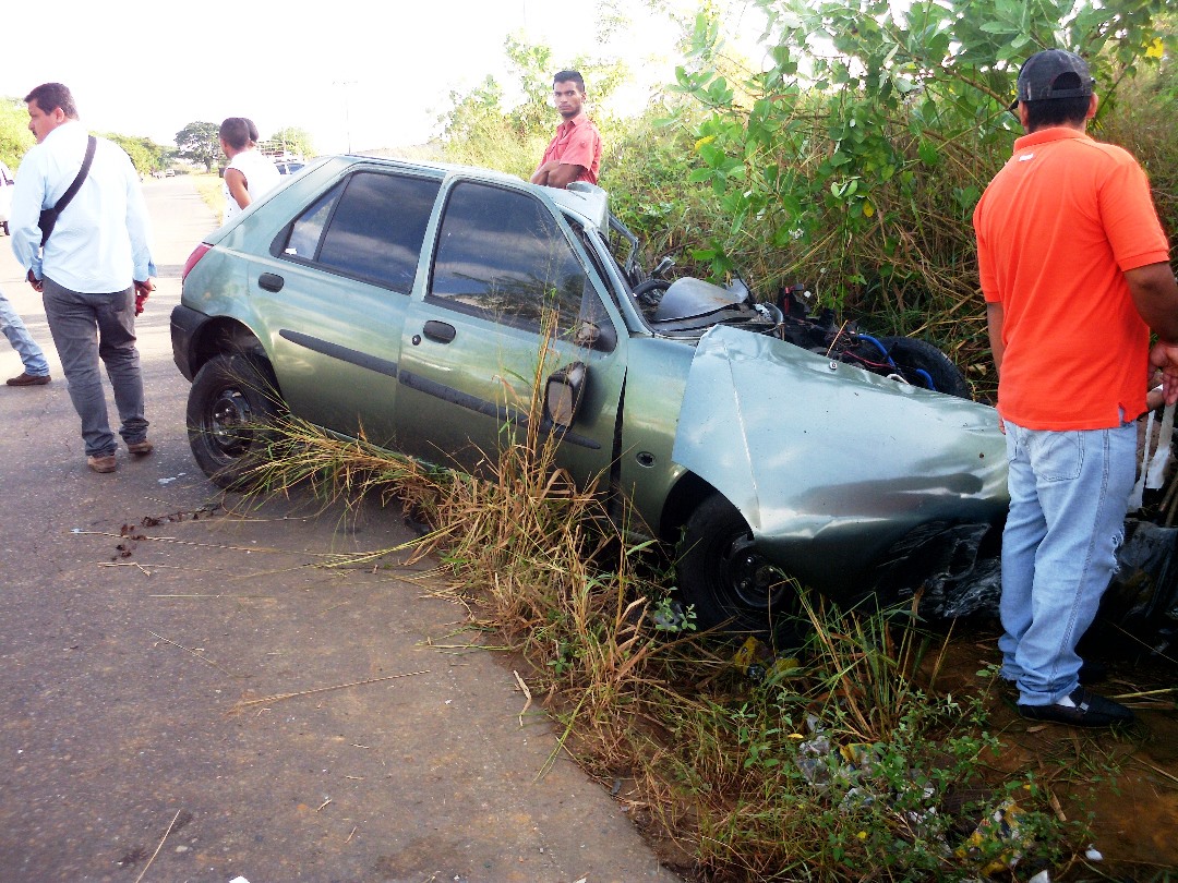 [:es]Vendedor de comida rápida falleció en accidente de transito[:]