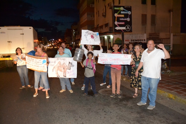 [:es]Protestaron por falta de agua en La Pascua[:]