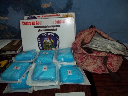 [:es]INFRAGANTI. Los agarraron sacando insumos del hospital[:]