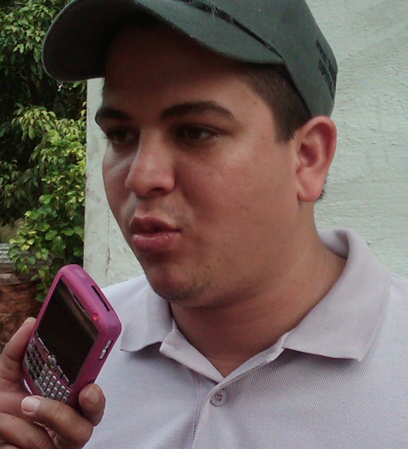 [:es]Carlos Belisario declinó su aspiración a la alcaldía de Ortiz y se retiro de UNT[:]