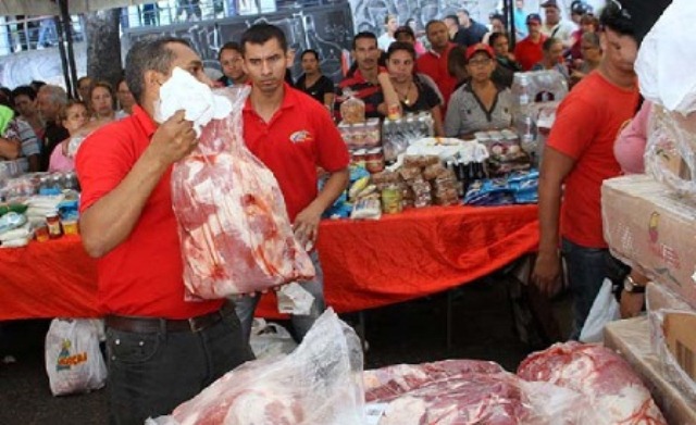 [:es]Desde el quince  de noviembre los Clap, comenzarán a distribuir perniles navideños[:]