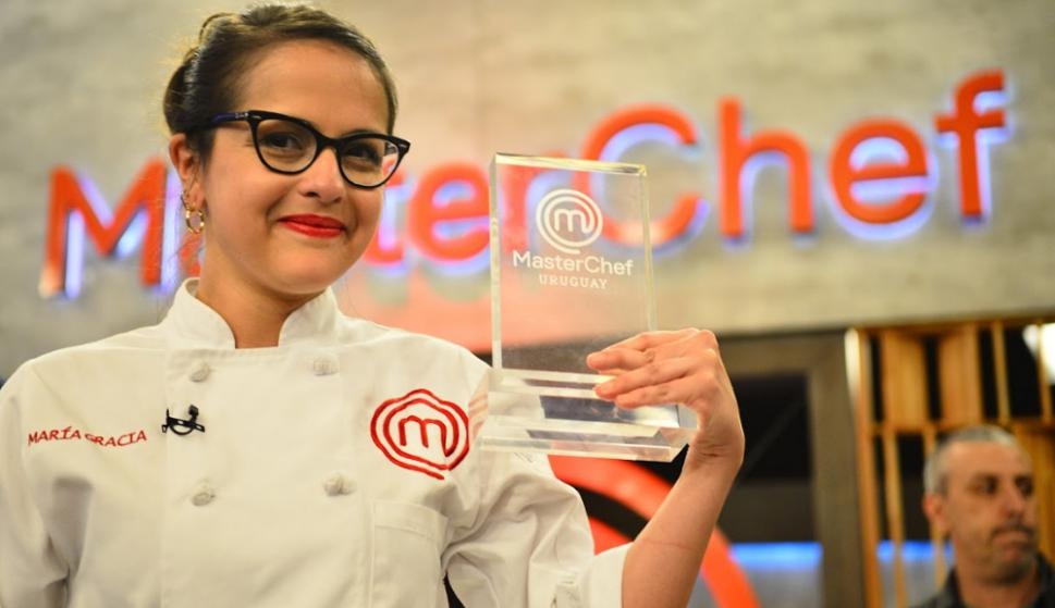[:es]Se fue huyendo de la inseguridad en Venezuela y ganó MasterChef en Uruguay [:]