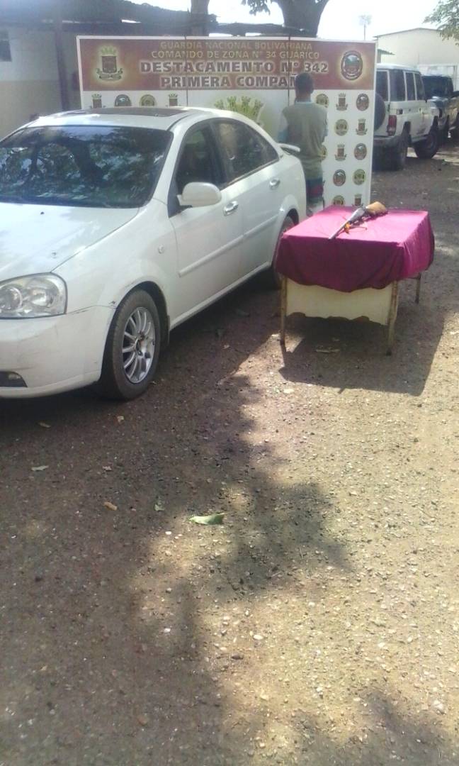 [:es]Preso por viajar portando escopeta[:]