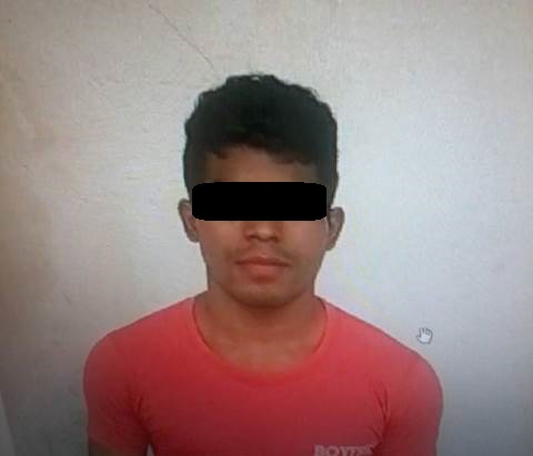 [:es]Poliguárico lo detuvo por acuchillar a otro[:]