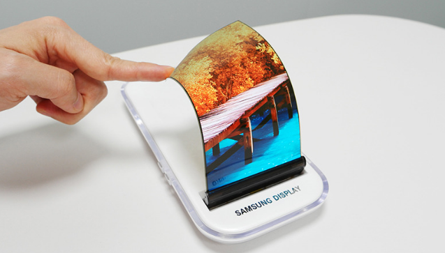 [:en]The flexible Galaxy X is very close[:]