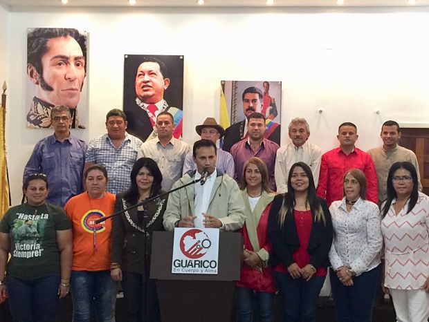 [:es]Gobernador de Guárico se reúne con los quince alcaldes recién electos[:]