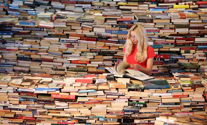 [:es]Leer beneficia la salud y aumenta los años de vida[:]