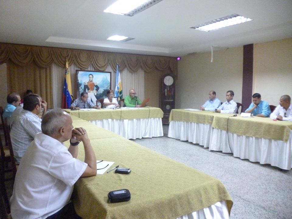 [:es]CURULES DISPUTADOS. Camara Municipal de Infante todavia no tiene directiva debido a empate[:]