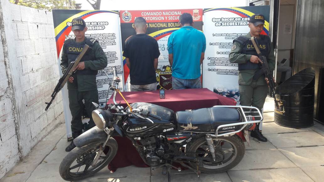 [:es]Extorsionadores fueron puesto tras las rejas [:]