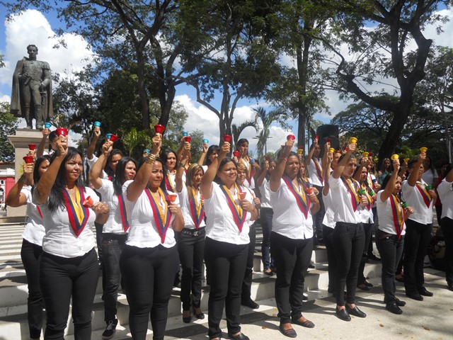 [:es]Orquesta de Guárico participo en la celebración del Día del Maestro[:]