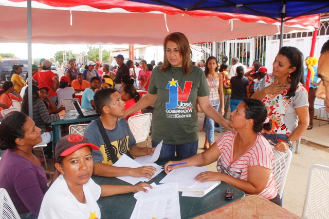 [:es]Jornada médico asistencial llega a la comunidad Bolívar y Martí[:]