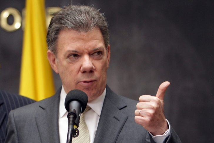 [:es]Santos desmiente a Maduro: «No use a Colombia para tapar las falencias de su revolución fracasada»[:]