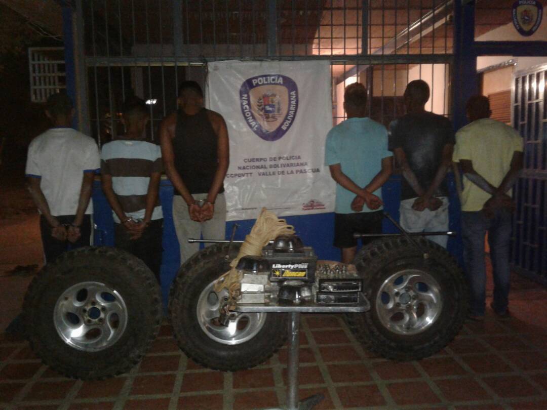 [:es]Banda “Los Guacamayos” fue desmantelada por la PNB en Guamachal[:]