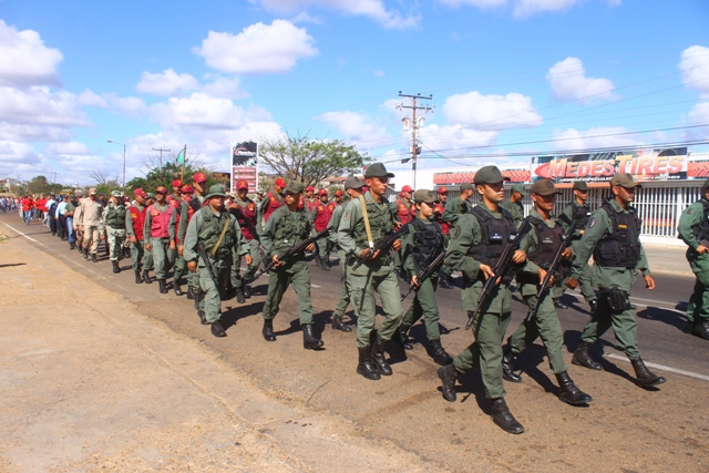[:es]Nidia Loreto: “Nuestra mejor arma es la paz para la defensa del país”[:]
