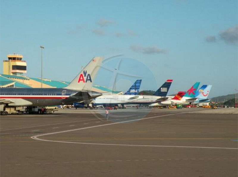 [:es]Venezolano que llevaba 46 lingotes de oro fue detenido en aeropuerto de Aruba[:]
