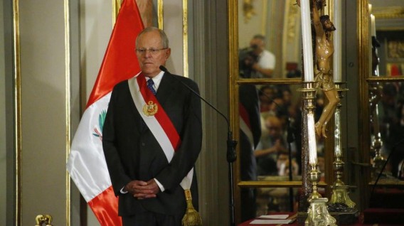 [:es]Todo lo que debes saber sobre la renuncia del presidente de Perú [:]