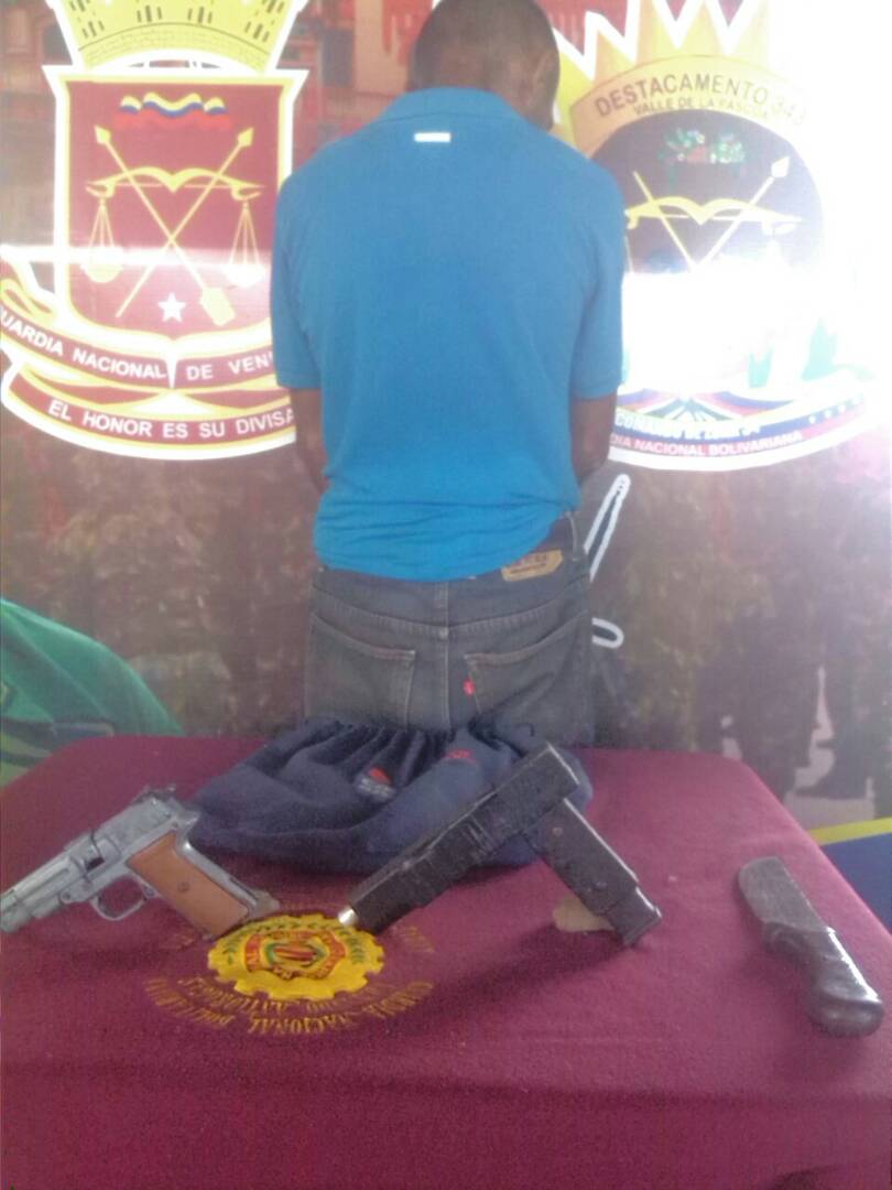 [:es]Preso por intentar pasar facsimil por punto de control en Valle de la Pascua[:]