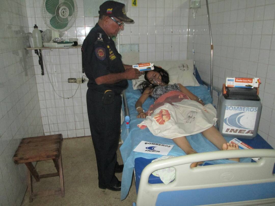 [:es]Milagrosamente adolescente vallepascuense fue salvada de mordida de coral[:]