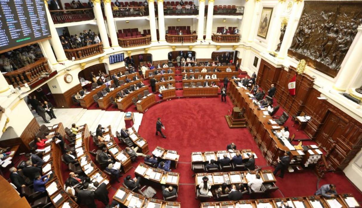 [:es]Congreso peruano acepto la renuncia de Pedro Pablo Kuczynski [:]