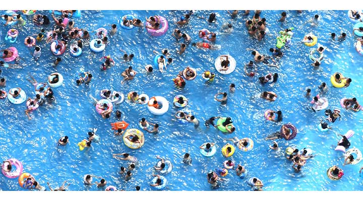 [:es]ASCO. Estudio comprueba que cantidad de orina hay en una piscina[:]