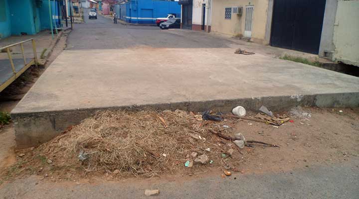 [:es]»NI EL LORETO ANTERIOR NI LA LORETO NUEVA». Puente, rampla o como se pueda llamar afecta a vecinos de la calle Bolívar[:]