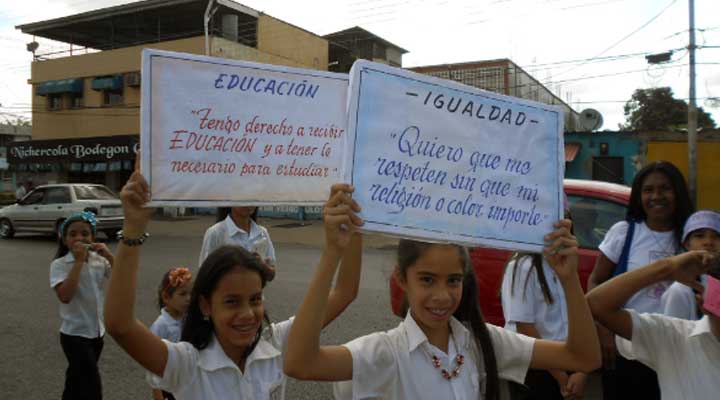 [:es]Celebran el aniversario 79 de la E.B.N.B. Carlos José Bello[:]