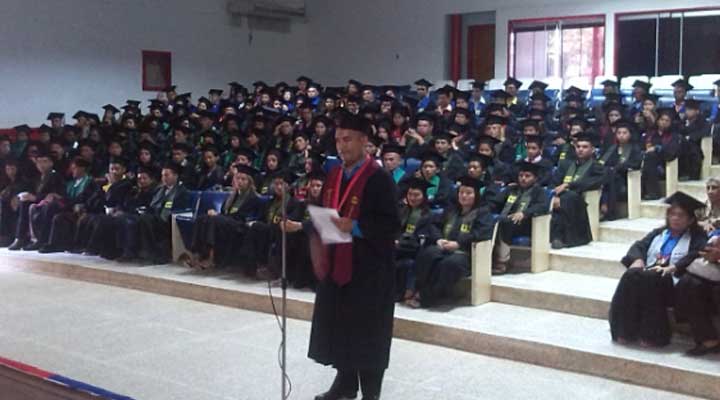 [:es]El IUT de Los Llanos egresa más de 200 nuevos profesionales[:]